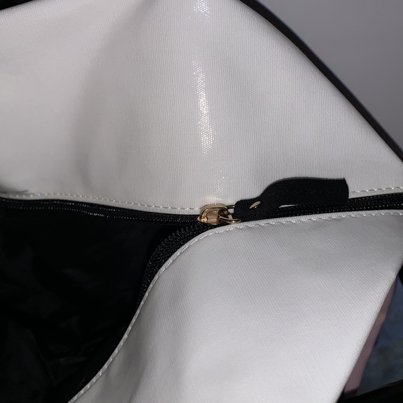 Victoria Secret Weekender Large Tote/Shoulder Bag. Black, pink and white. - Picture 3 of 5